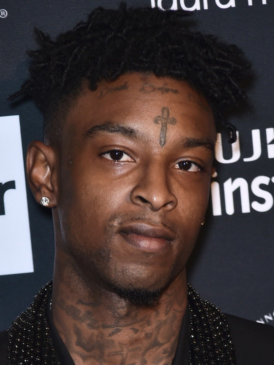 How tall is 21 Savage?
